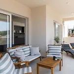Amare Apartment *