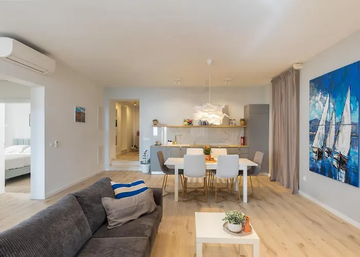 Amare Apartament *