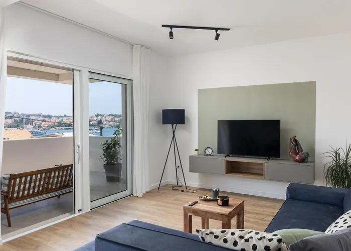 Apartament Amare *
